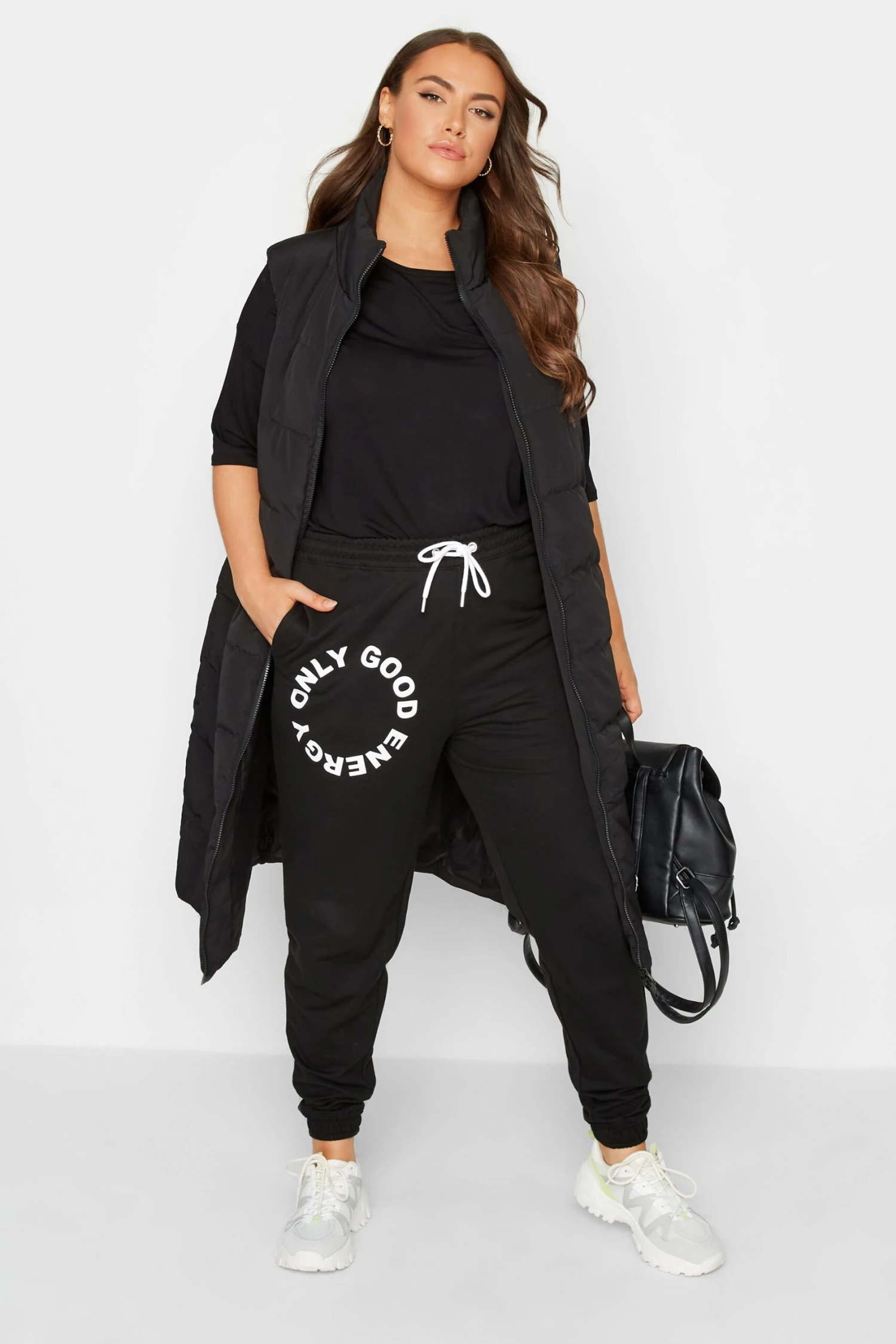 Jogging Noir 'Only Good Energy' – Image 2