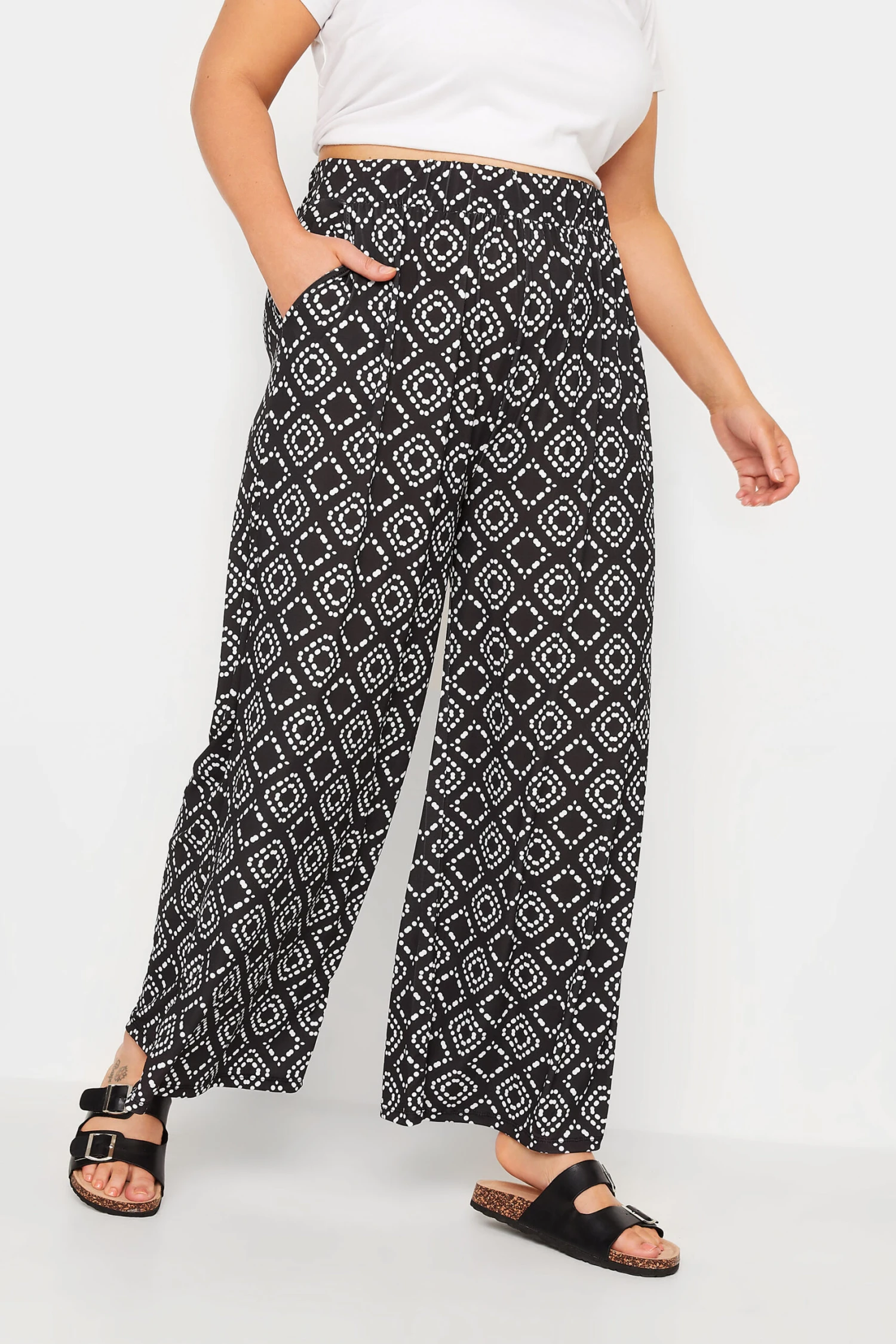 YOURS - Pantalon Noir Wide Leg Design Losanges
