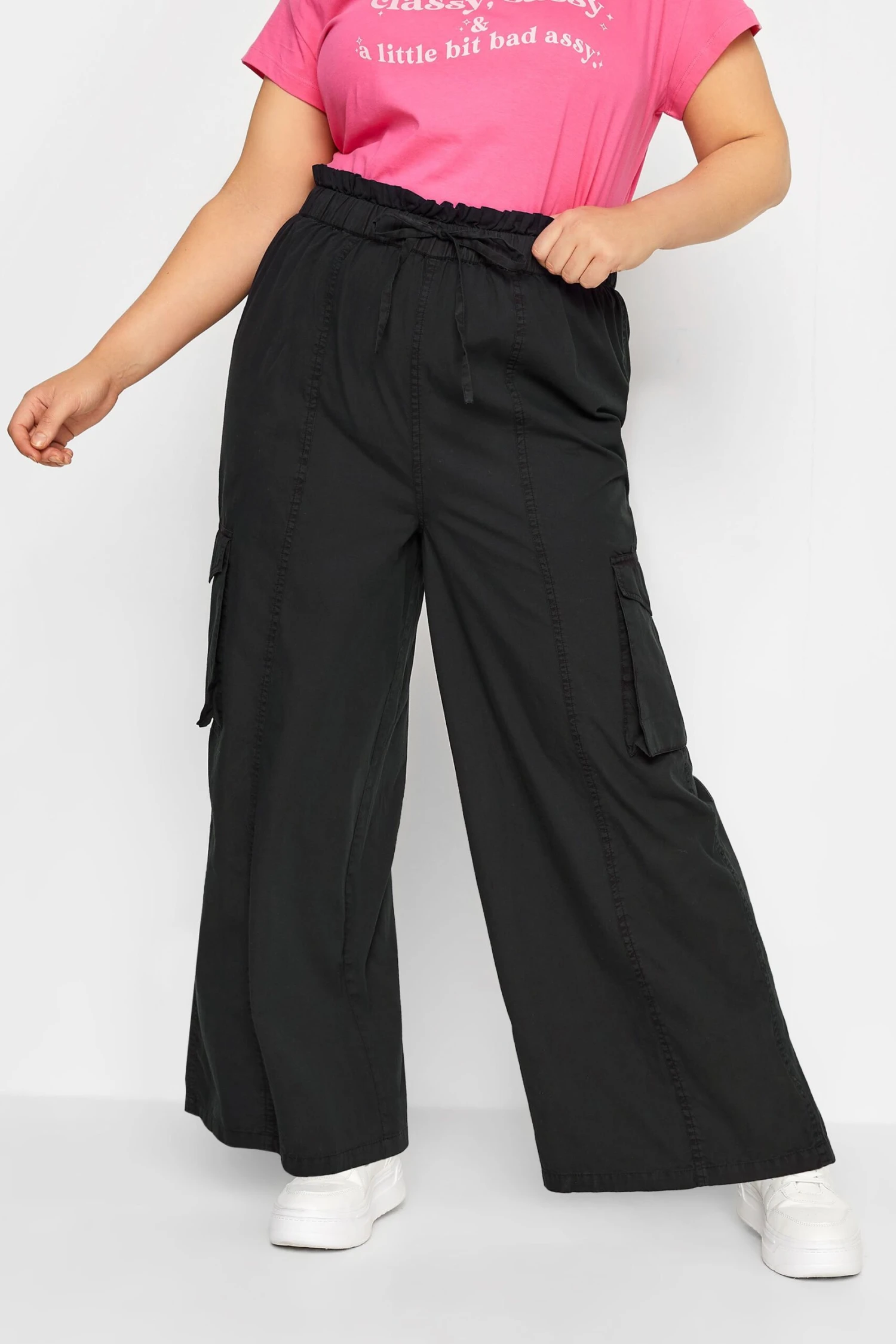 LIMITED COLLECTION - Pantalon Noir Cargo Coupe Wide Leg