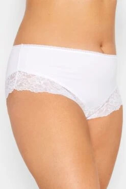 Shorty Blanc Taille Haute Bordures Dentelle
