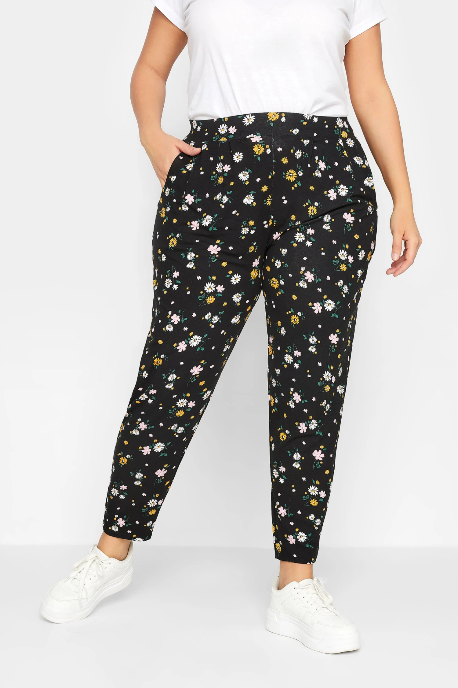 YOURS - Pantalon Style Sarouel Noir Floral Jaune